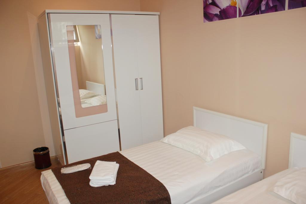 Hotel London Palace Tbilisi Room photo