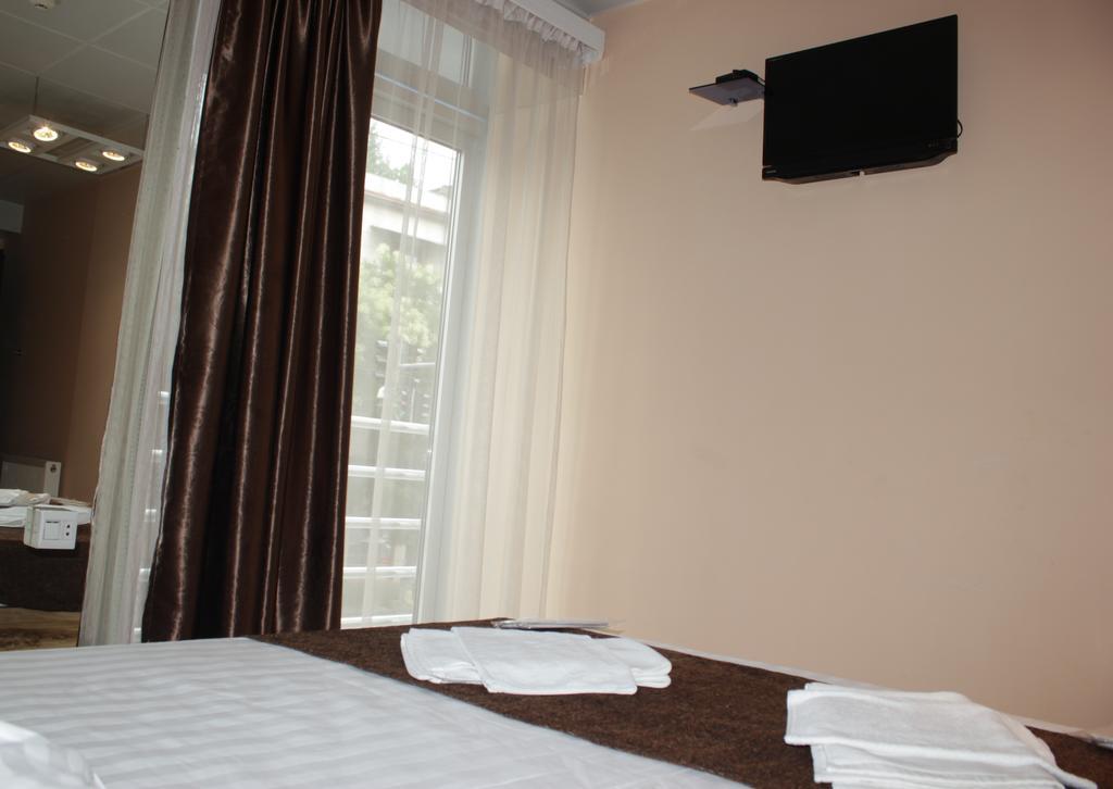 Hotel London Palace Tbilisi Room photo